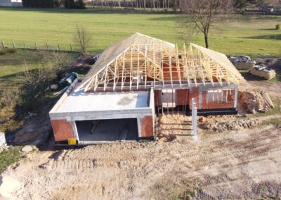 Budowa budynku jednorodzinnego - Odbiór zamontowanych wiązarów dachowych